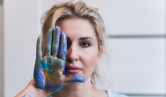 Vizuální umělkyně Alexandra Anna Nau 